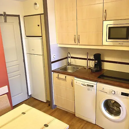 2m - C0 271 - 353la Apartment